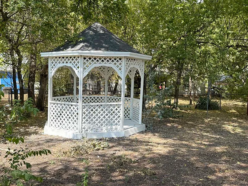 3 bed, 1106 sqft, $1,350 — Photo 4