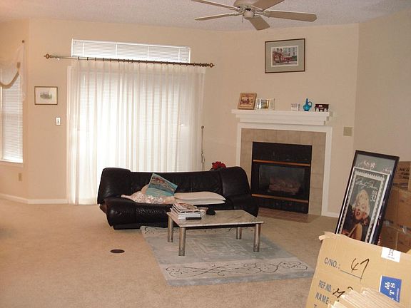 5th image of 1322 Lake Dr
