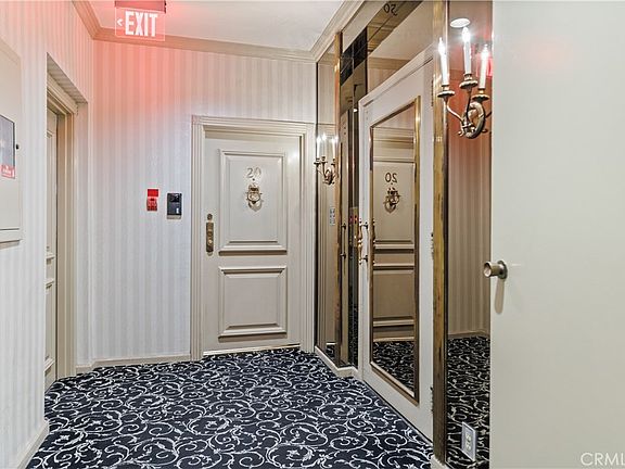 5th image of 1424 N Crescent Heights Blvd Unit 20