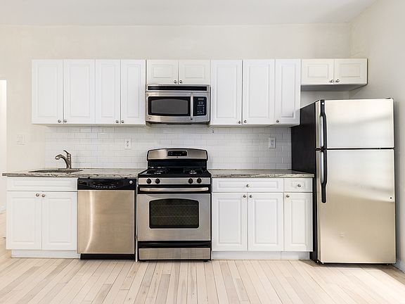 2nd image of 100 Lefferts Ave APT 3H