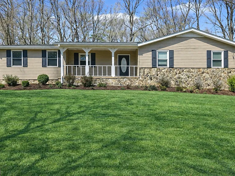 50 Old Lantern Dr — Photo 1