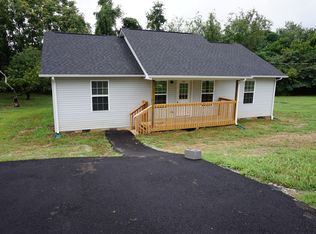 2097 Walnut St, White Pine, TN 37890