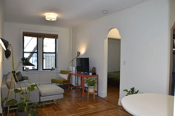 Rented by Compass | media 4