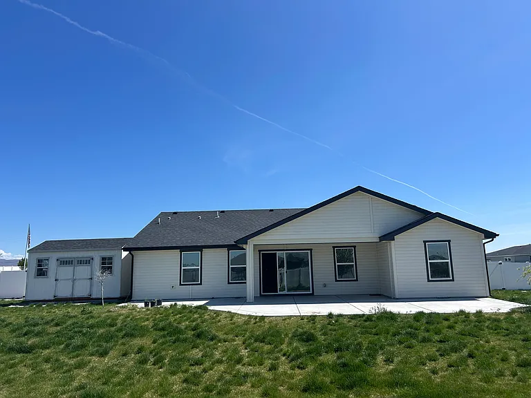 4595 NW Purple Sage Cir — Photo 2
