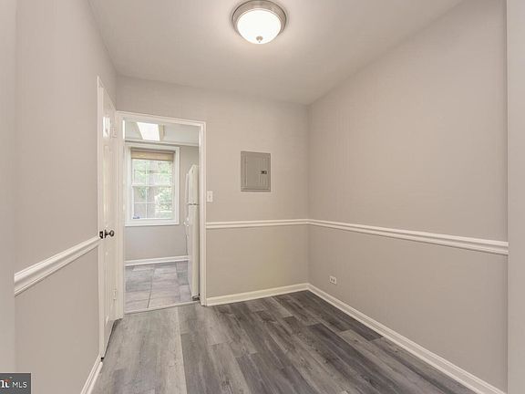 4th image of 200 N George Mason Dr APT 3