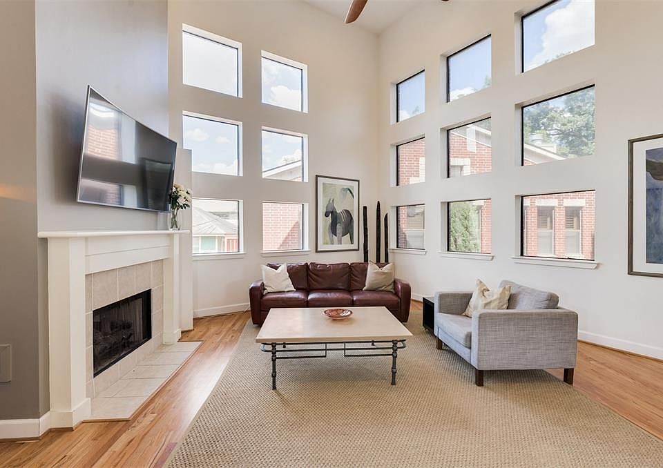 2nd image of 714 W Alabama St