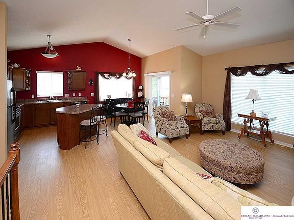 5th image of 14277 Redick Ave