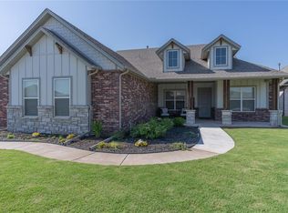12808 SW 27th Ter, Yukon, OK 73099