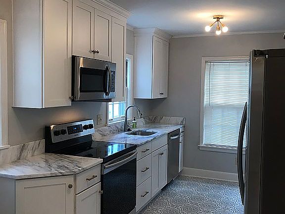 4th image of 3609 Mimosa Ave