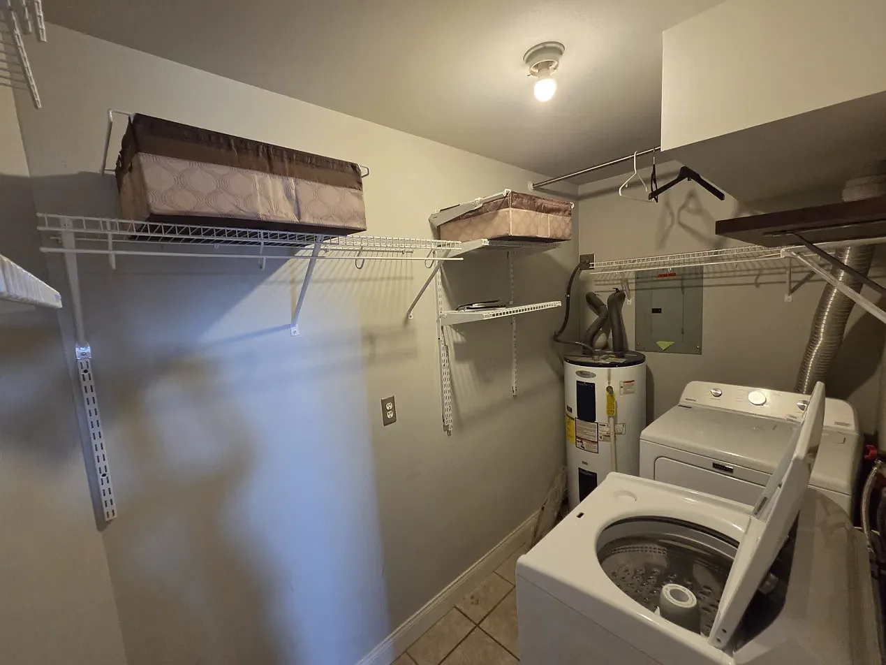 Studio, 786 sqft, $1,500 — Photo 4