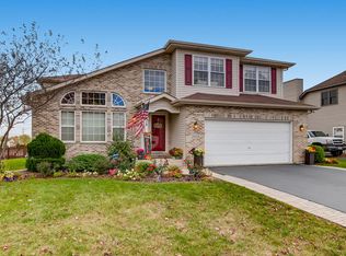25321 S Plainview Dr, Channahon, IL 60410