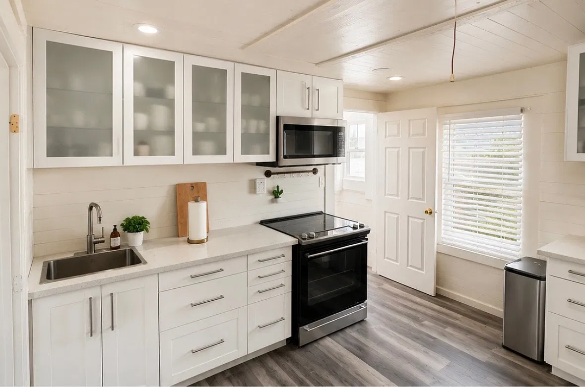 1 bed, 900 sqft, $2,400 — Photo 2