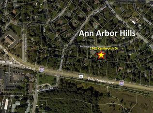 2702 Kenilworth Dr, Ann Arbor, MI