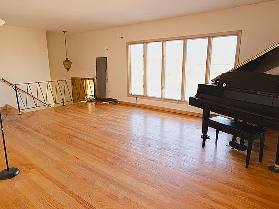 3rd image of 6432 Cedar Rd