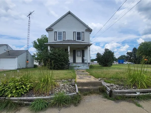 626 E Taggart St, East Palestine, OH 44413