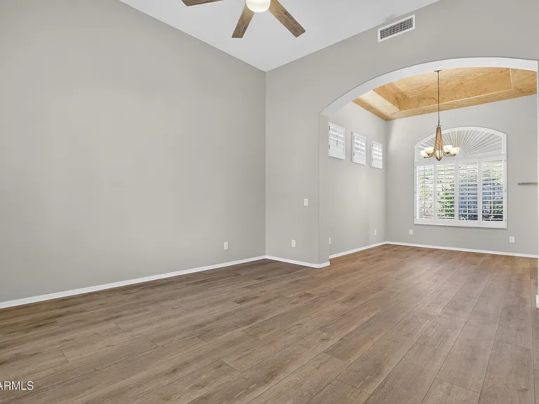4302 E Mossman Rd — Photo 24