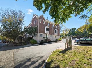 58 Ridgedale Ave #B, Morris Town, NJ 07960
