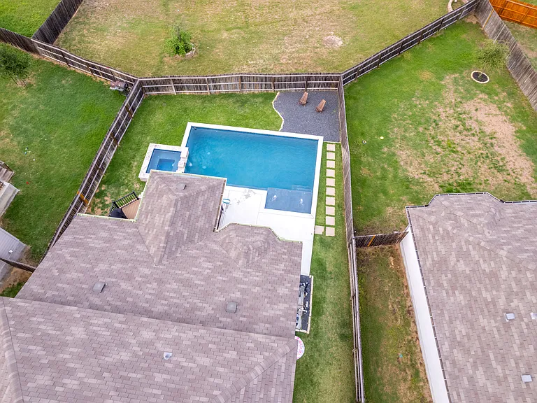 10330 Luneville Ln — Photo 8