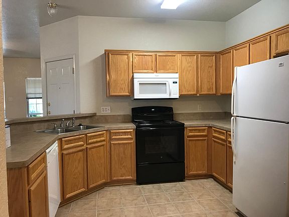 5th image of 98 Gehler Cir #B