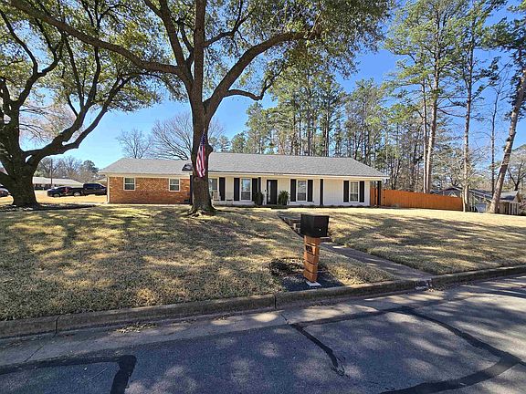2nd image of 1913 Parkway Pl