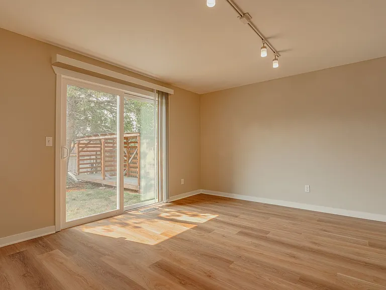 4409 S 292nd St — Photo 18
