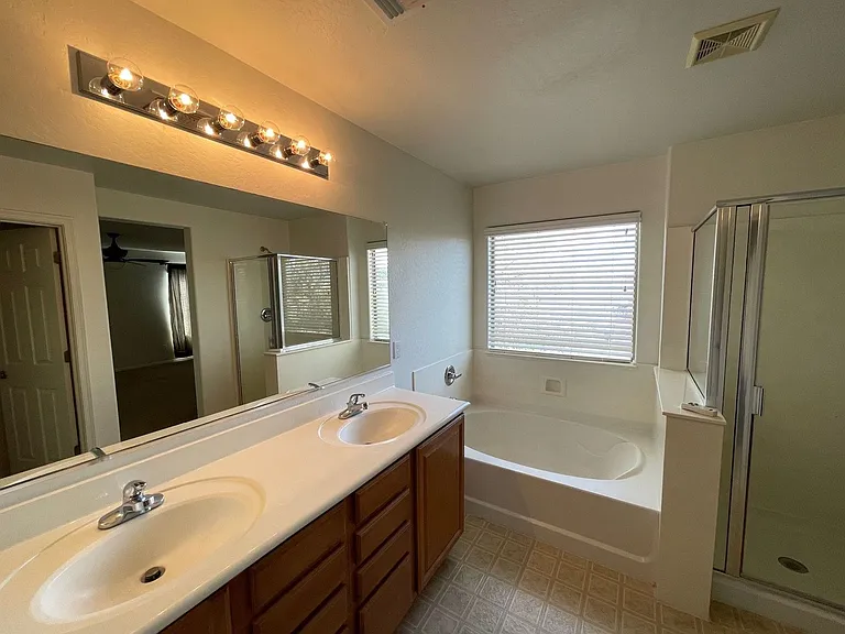 18235 N Alicia Ct — Photo 13