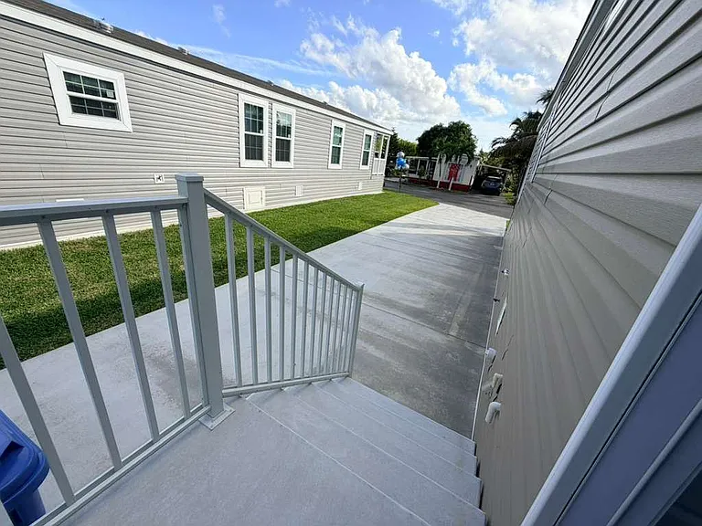 5267 SW 32nd St #2-29 — Photo 13