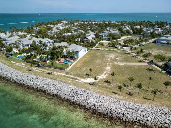 27 Sunset Key Dr, Key West, FL 33040
