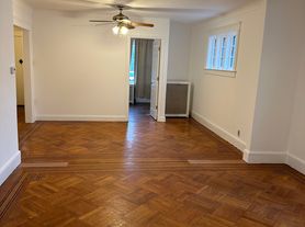569 Dewey Ave, Cliffside Park, NJ