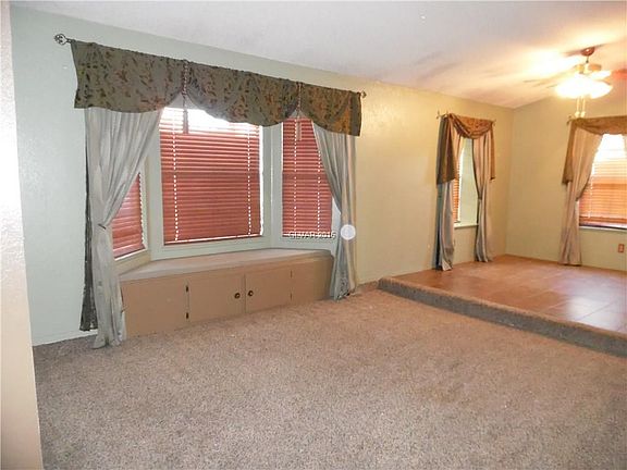 2nd image of 6117 Rymer Ct