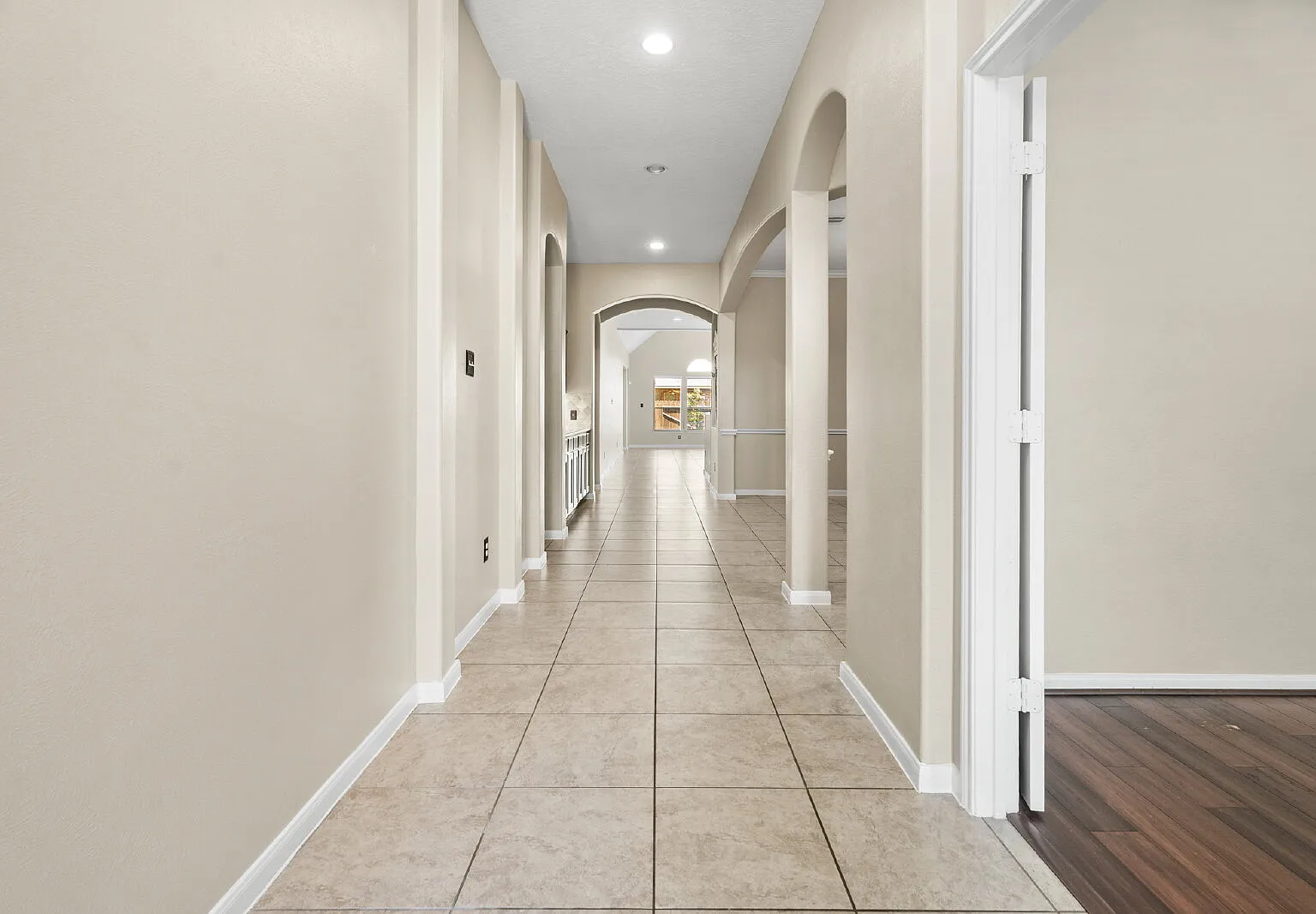 4 bed, 3.0 bath, 3252 sqft, $3,300 — Photo 1