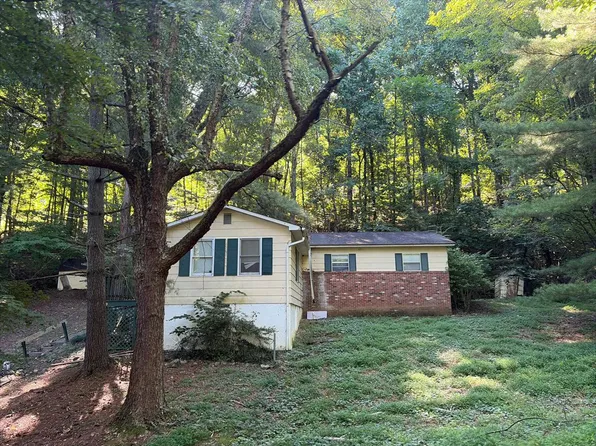 119 Lowridge Rd, Johnson City, TN 37604