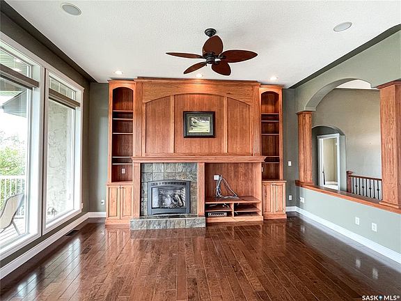 5th image of 24 Bridger Dr