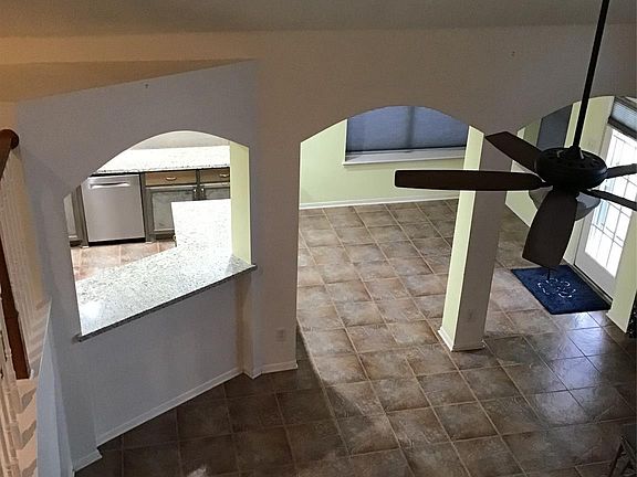 4th image of 316 Vantage Pointe Cir