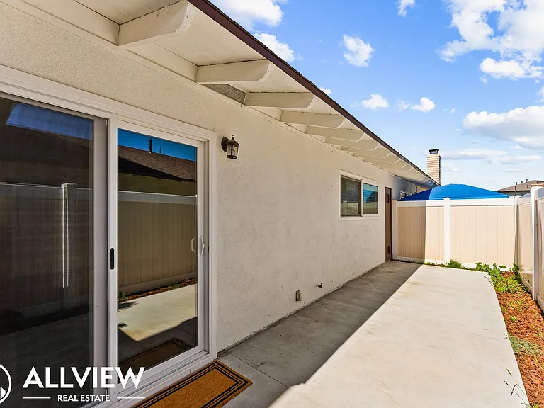 16661 Bartlett Ln — Photo 16