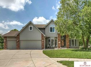 15356 Hillside Cir, Omaha, NE 68154