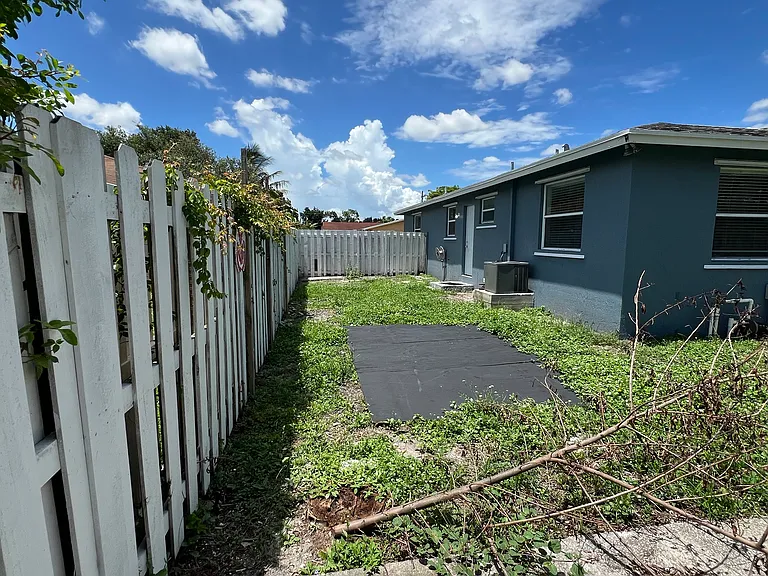6324 Taylor St — Photo 18
