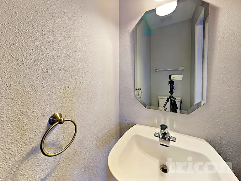 3014 Great Falls Dr — Photo 14