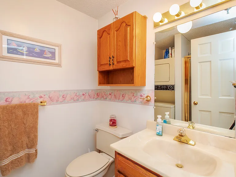 407 Ocean Blvd #A2 — Photo 12