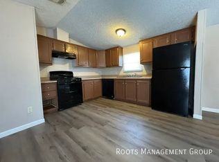 1500 W 27th St #8, Hays, KS 67601