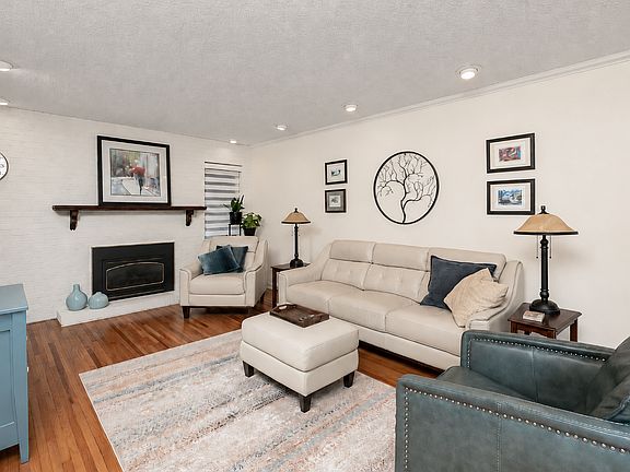 5th image of 2016 Southfield Ct SW