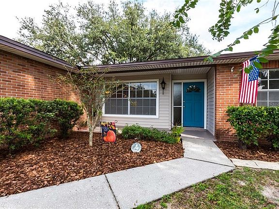 3rd image of 3818 Treadway Dr