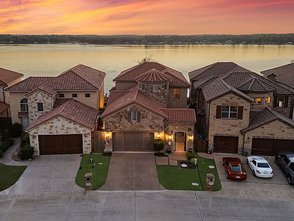 3rd image of 10047 Lakeside Dr