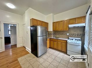 3415 33rd St #1, Astoria, NY 11106