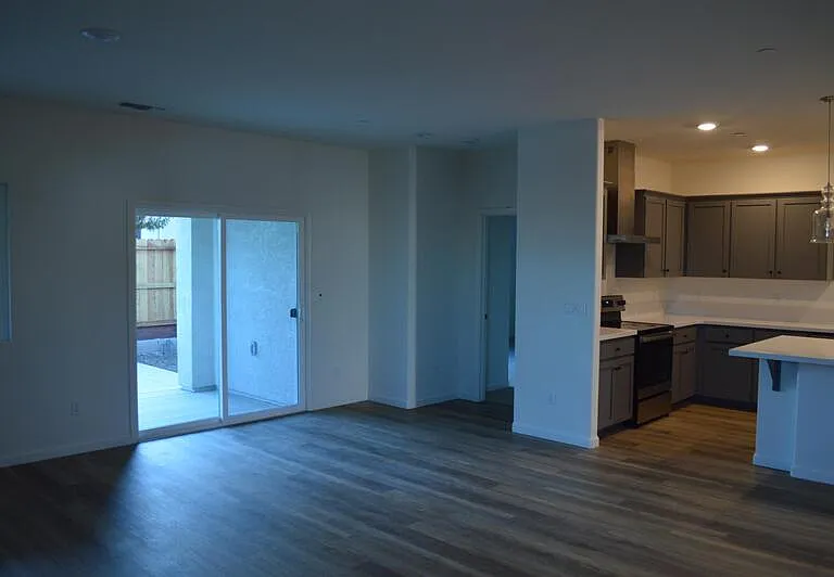 573 Bedfordshire Dr #2 — Photo 16