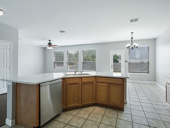 2nd image of 1003 Glenbrook Dr
