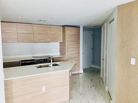 2nd image of 1300 S Miami Avenue #1109