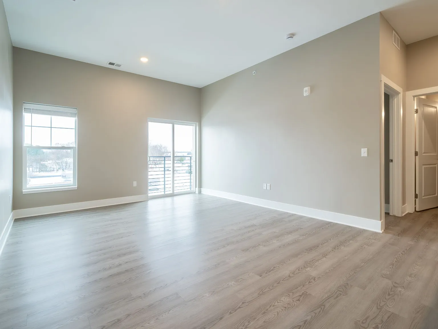 1 bed, 1.0 bath, 659 sqft, $1,350 — Photo 4