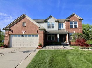 267 Valley Stream Dr, Holly, MI 48442