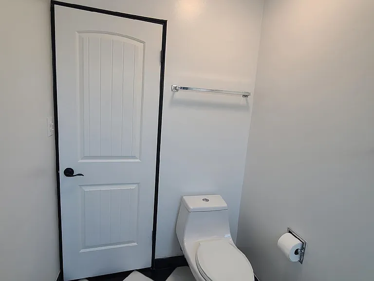 2040 N Campbell Ave — Photo 17